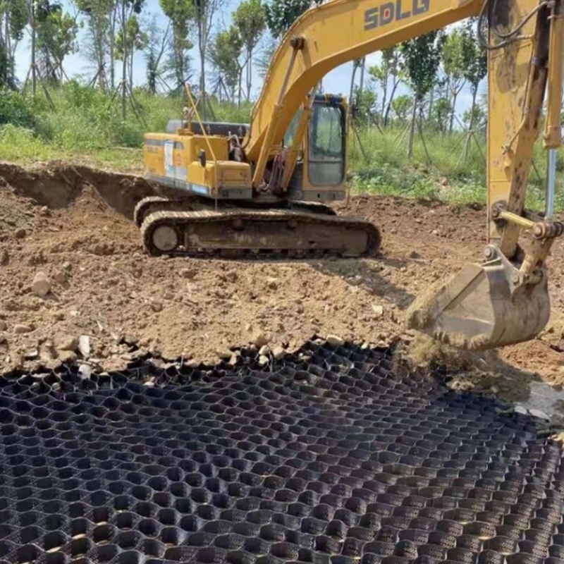 Anti Corrosion 50mm Hdpe Geocell For Soil Reinforcement Road Hill Slope 4