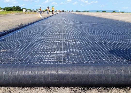 Composite Biaxial Fiberglass Geogrid With Nonwoven Geotextile For Soil Reinfocement/Road Construction Material Geocompos 10