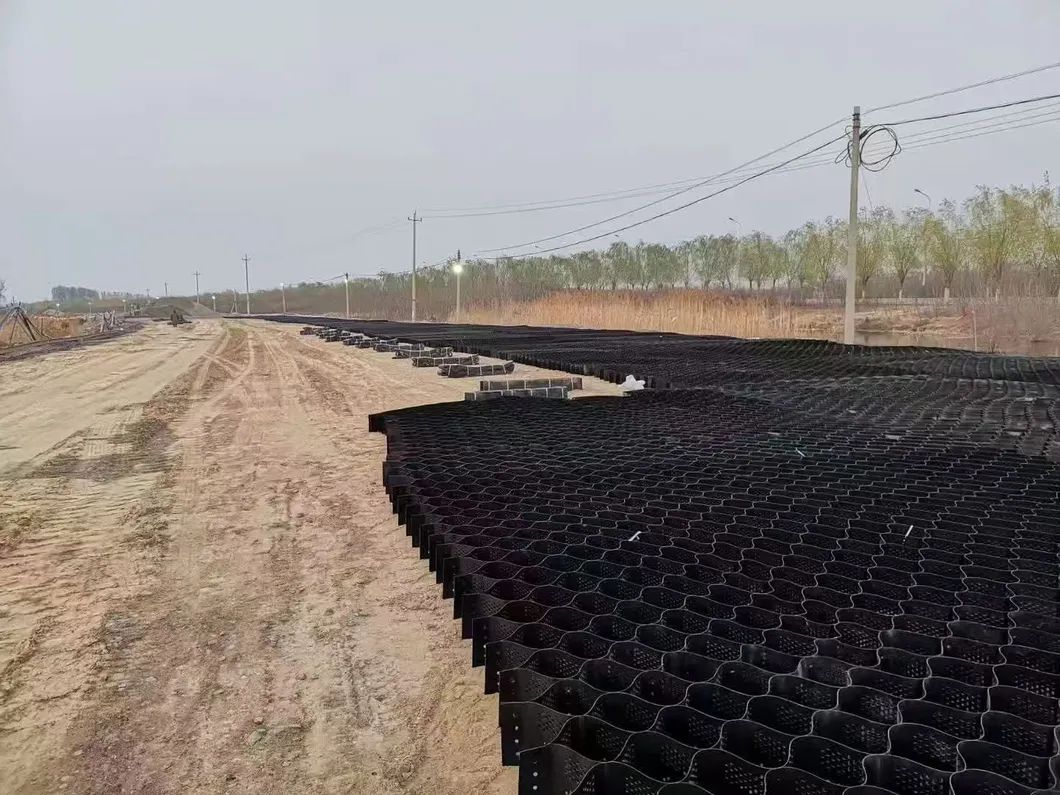 High Honeycomb Black HDPE Geocell Reinforcement Driveway For Road Gravel Stabilizer Grid Retaining Wall Embankment 0