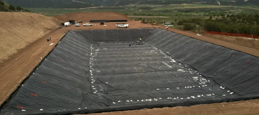 Outdoor Polyethylene Fish Farm Geomembrane Pond Liner HDPE Containment Liner Large Pond Liner Waterproof Geomembrane Pond Liner 3