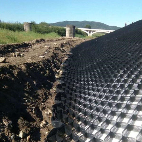 Textured Smooth Plastic HDPE Geocell 1.1mm To 1.8mm Thickness For Highway