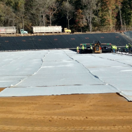 Industrial Style 1mm Geomembrane Pond Liner HDPE Plastic Liner Geomembrane Pond Liner For Fish Pond Made PVC LDPE LLDPE PP Materials For Landfill