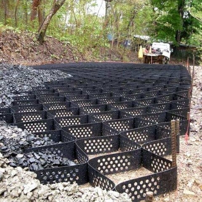 Textured with Holes HDPE Geocell High Cellular Confinement System Honeycomb HDPE Geocell for Road Foundation Slope Protection Parking Lot Driveway Retaining Wall