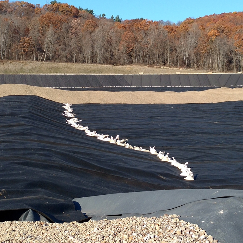 Factory Price 100% Virgin High Density Polyethylene Anti-Seepage Waterproof Smooth Textured HDPE Geomembrane Pond liner for Landfill Mining Dam Water Lake Pond Liner