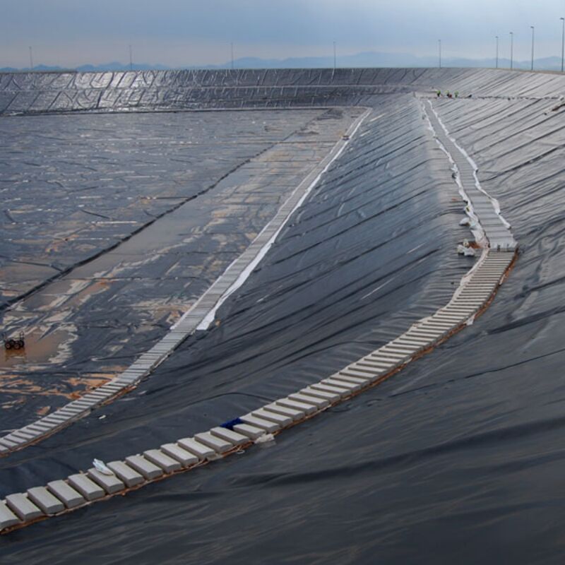 0.75mm HDPE Industrial Geomembrane for Fish Farm Pond Liner Waterproofing Applications Dam Landfill