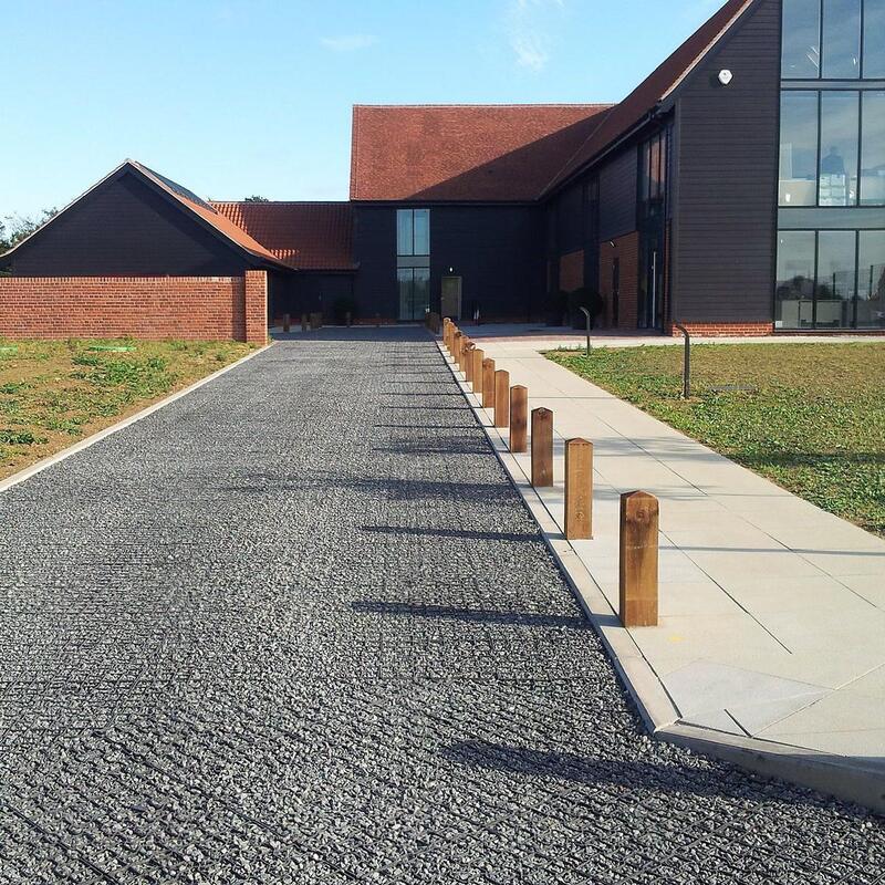 HDPE Plastic Grass Grid for Grass Pavement Parking Lots Slope Erosion Control Soil Stabilization Gravel Pavers and Landscaping Plastic Grass Grid