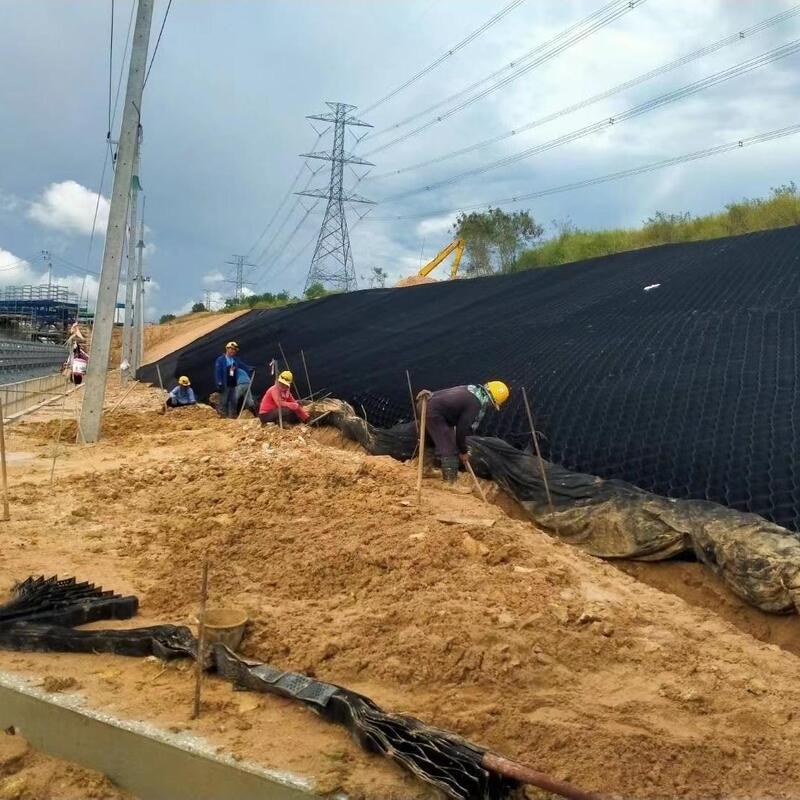 HDPE Geocell Plastic Driveway Gravel HDPE Geocell Soil Control in Road for Road Reinforcement Slope Protection Erosion Control Gravel Highway
